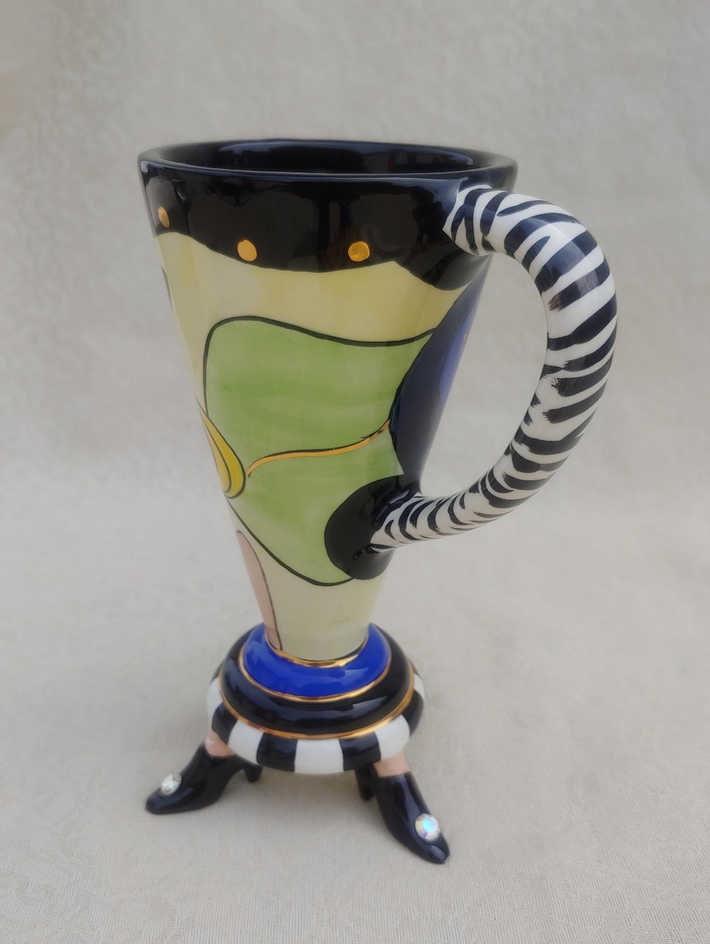Lynda Cornielle SWAK Vintage Aunt Girtie Hand Painted Footed Mug - Picture 13 of 15